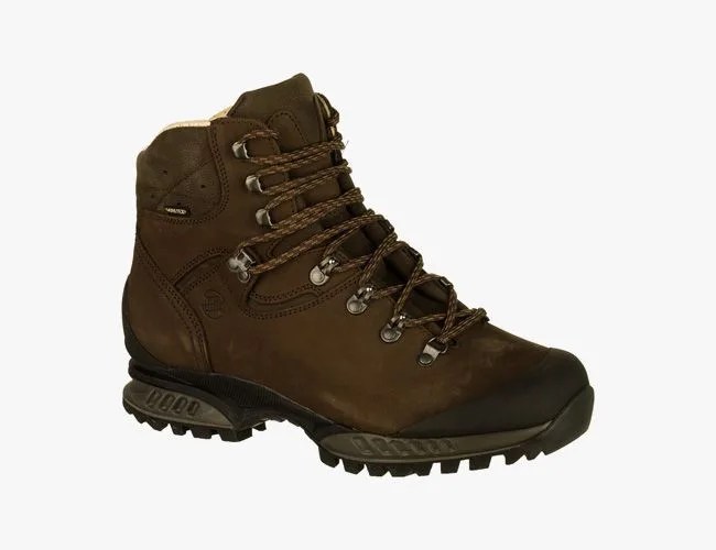 kit-faroe-gear-patrol-boots