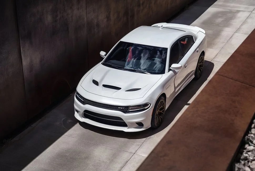 Dodge-Charger-SRT-Hellcat-Gear-Patrol