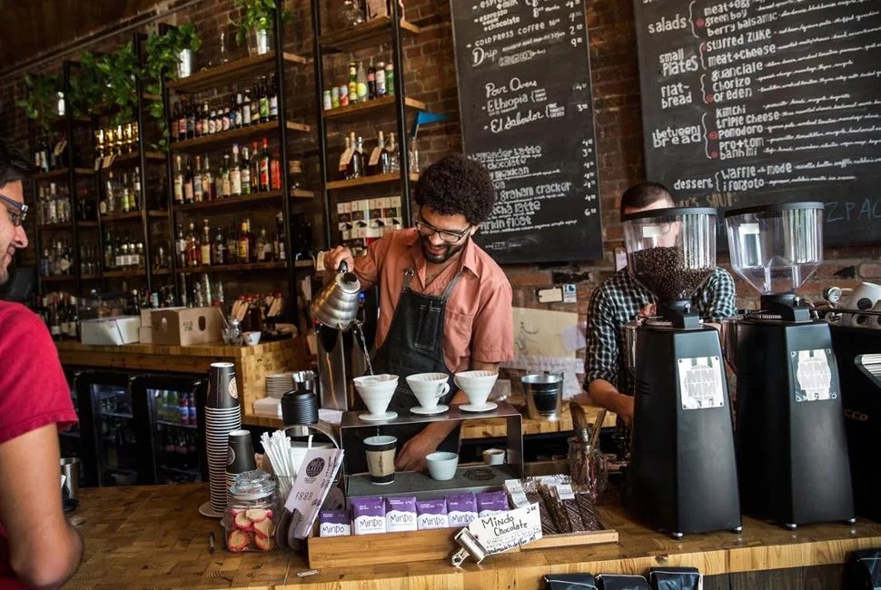 Grea-Lake-coffee-Gear-Patrol-Andrew-Burton