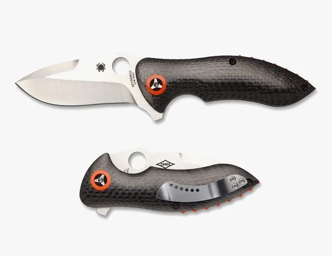elite-knives-gear-patrol-spyderco