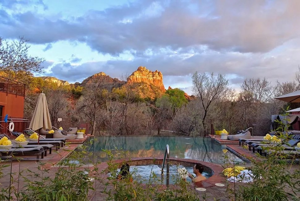 gear-patrol-72-sedona-17