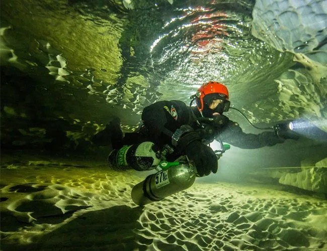 underwater-sweden2-gear-patrol-650