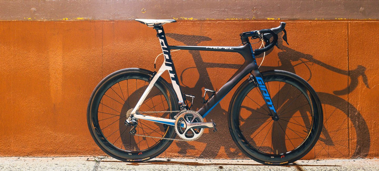 Giant-Propel-Advanced-SL0-Gear-Patrol-LEAD-1440-