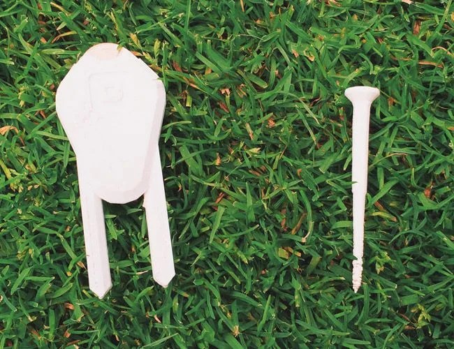 Golf-Tee-and-Divot-Gear-Patrol-Lead