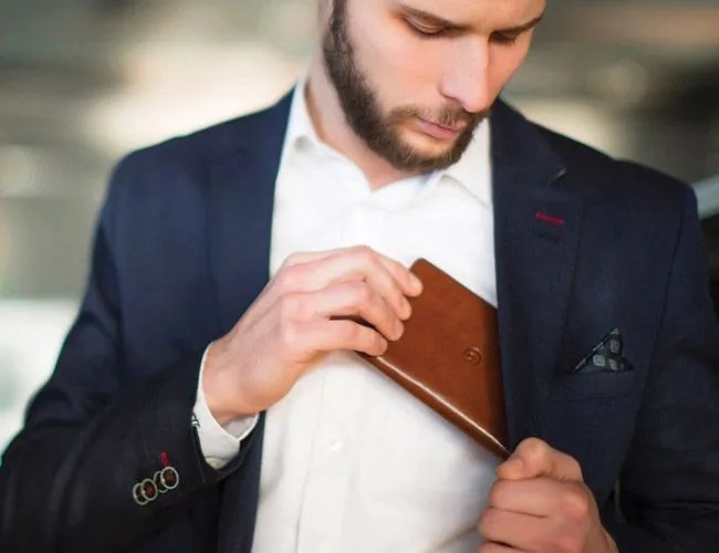 TIG-gear-patrol-wallet