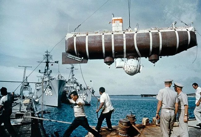 deepsea-challenger-gear-patrol-5