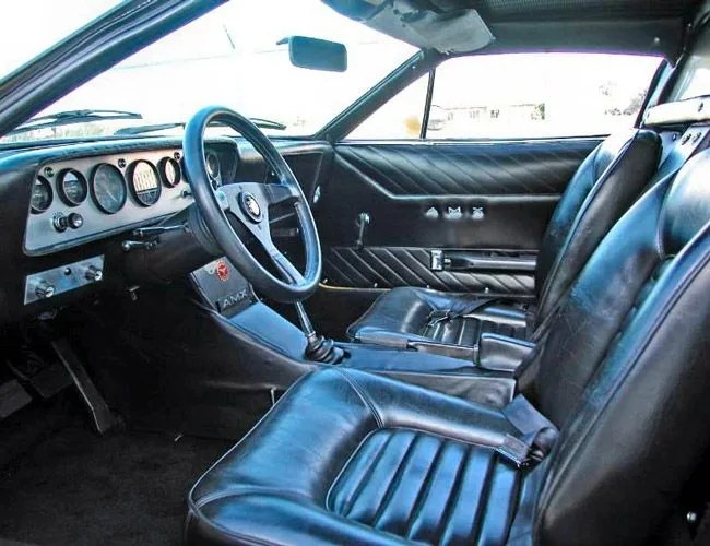 AMC-AMX-3-Gear-Patrol-Ambiance-2