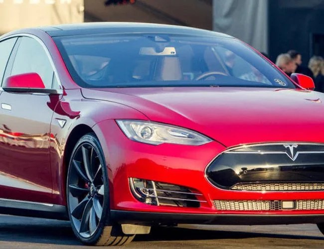 TWIM-gear-patrol-tesla
