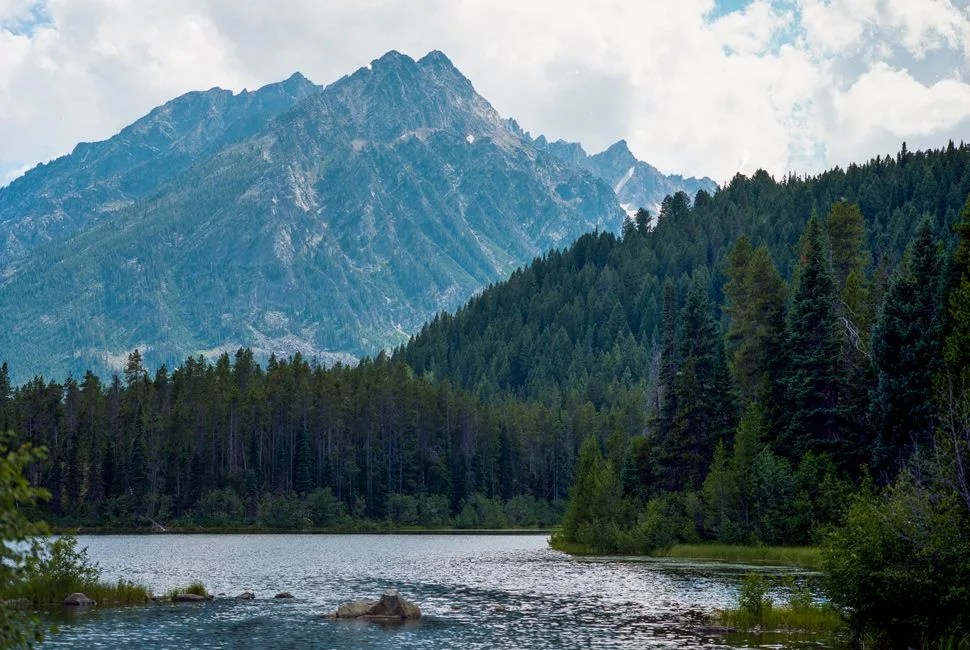 Tetons-Postcard-Gear-Patrol-Lead-Full