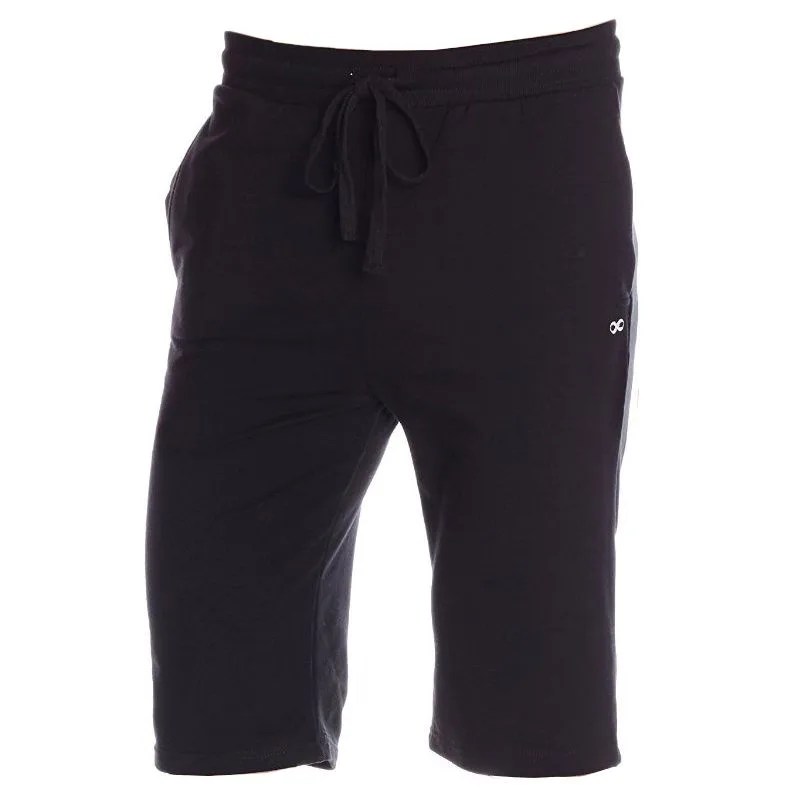 yoga-essential-gear-patrol-shorts2