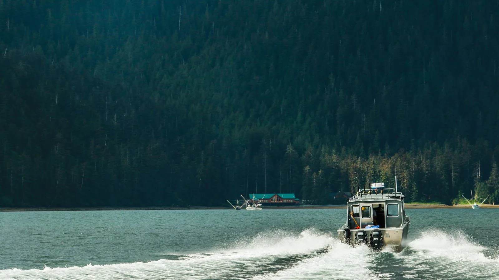 Alaska-Fishing-Gear-Patrol-Hero4