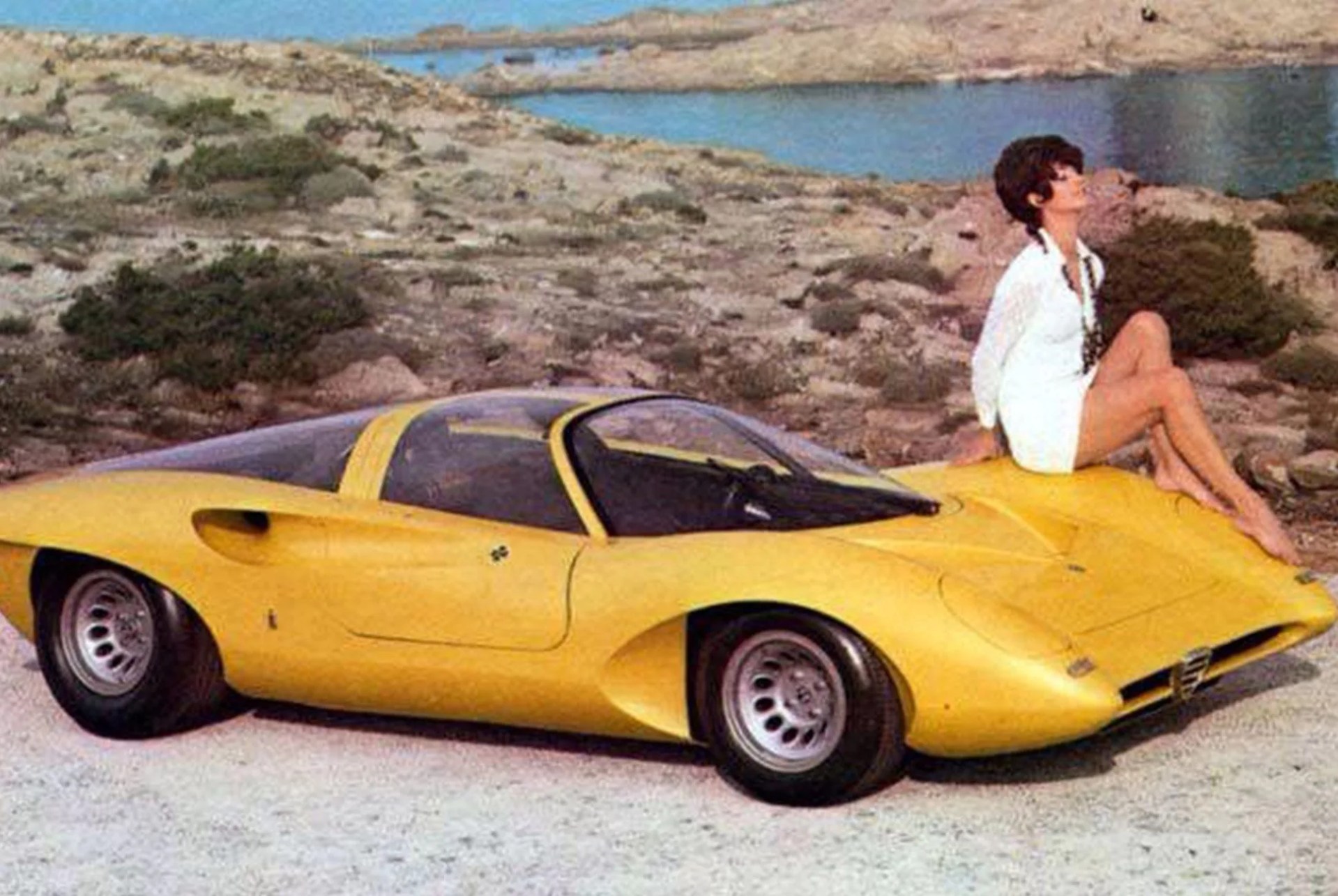 alfa-romeo-332-coupe-speciale