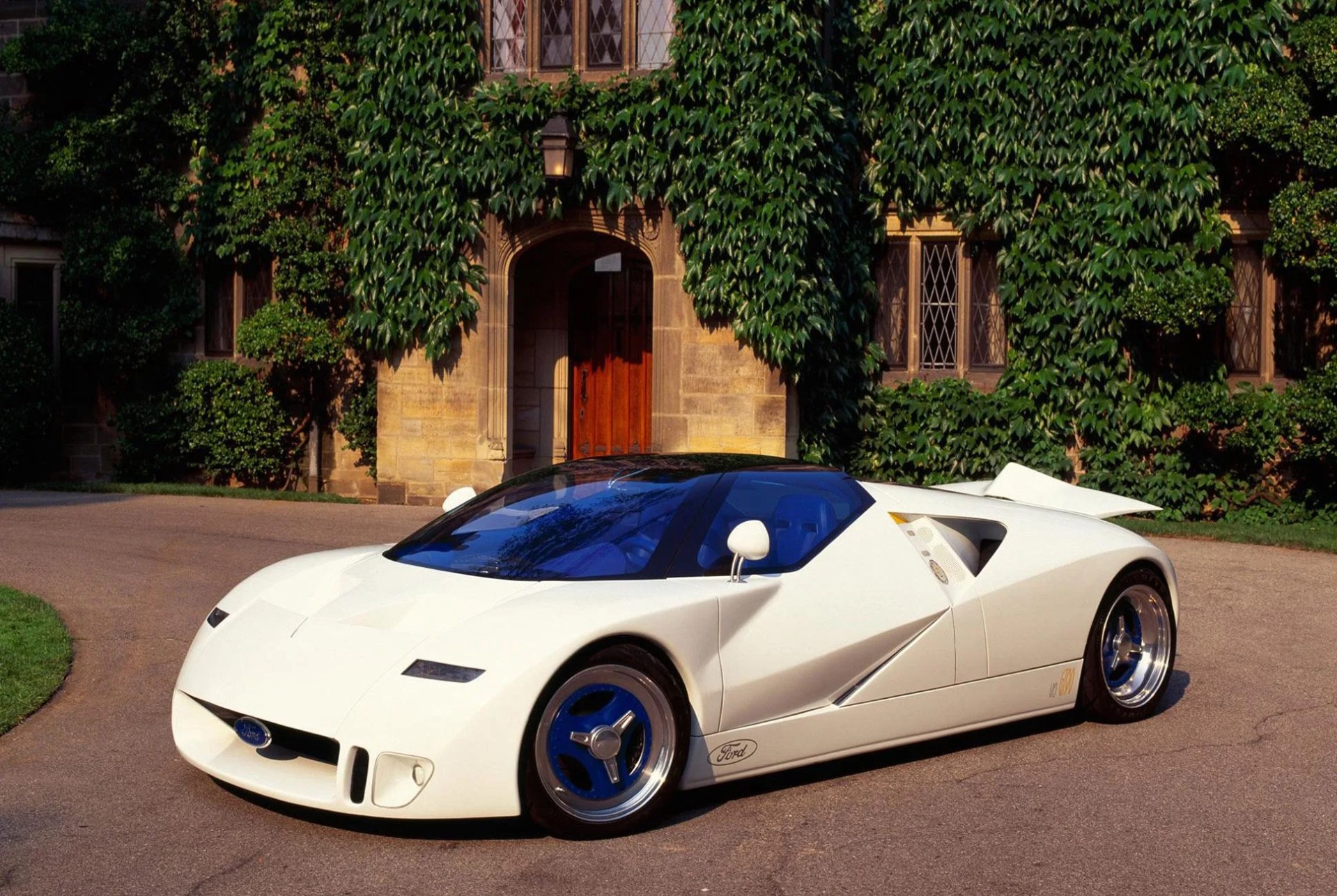 ford-gt90