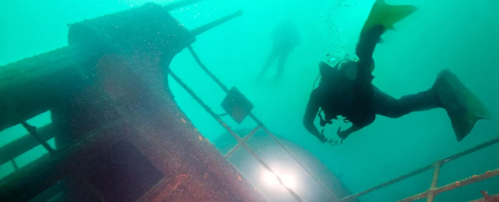 Tudor-Great-Lakes-Diving-Gear-Patrol-Ambiance-2