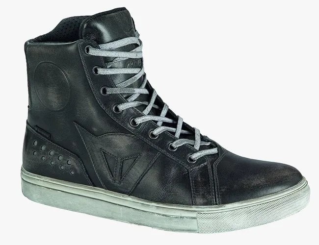 best-riding-shoe-gear-patrol-streetrom