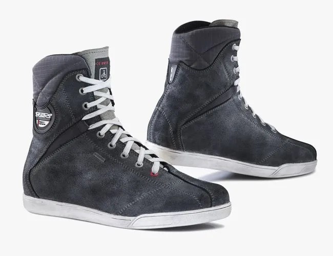 best-riding-shoe-gear-patrol-tcx