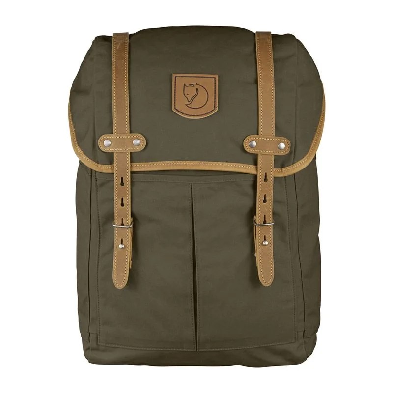 rain-weather-gear-patrol-fjallraven2