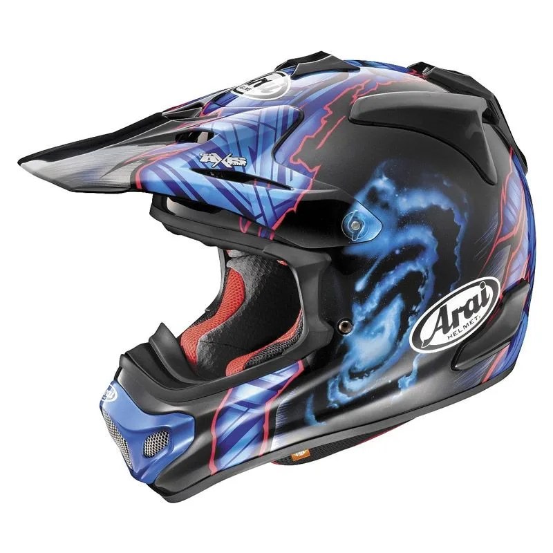 super-moto-gear-patrol-helmet-2
