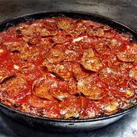 72-chicago-gear-patrol-pizza