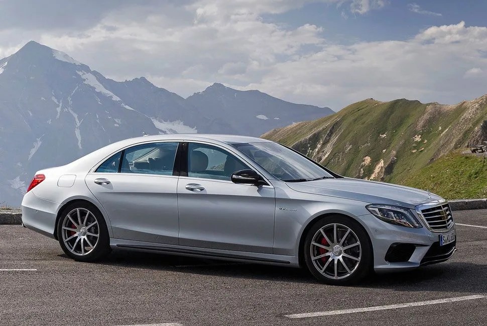 Bond-Car-S-Class-Gear-Patrol