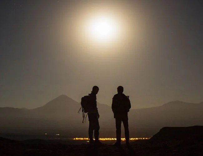 Chile-Full-Moon-Hike-Gear-Patrol-Feature
