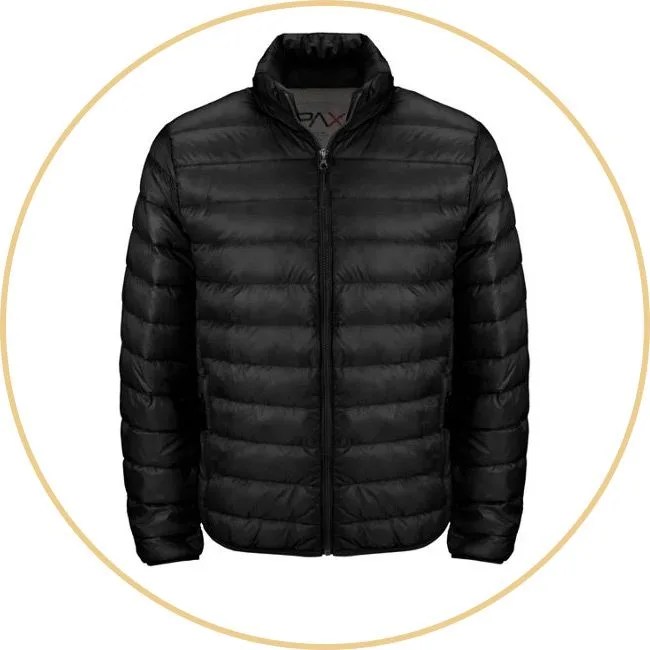 Globetrotter-12-Guys-Xmas-Gear-Patrol-tumi-jacket