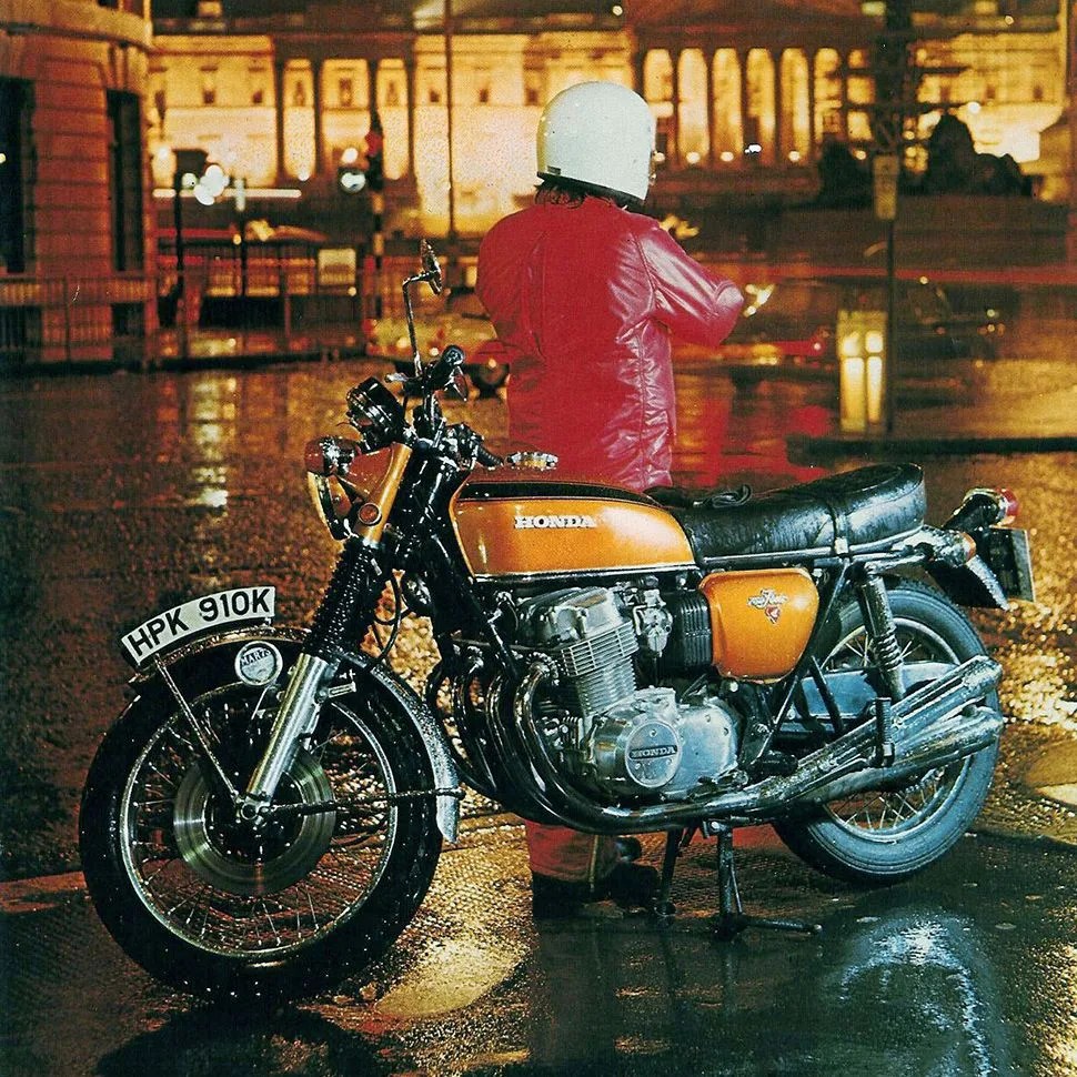 Honda-CB750-gear-patrol-body-image-3
