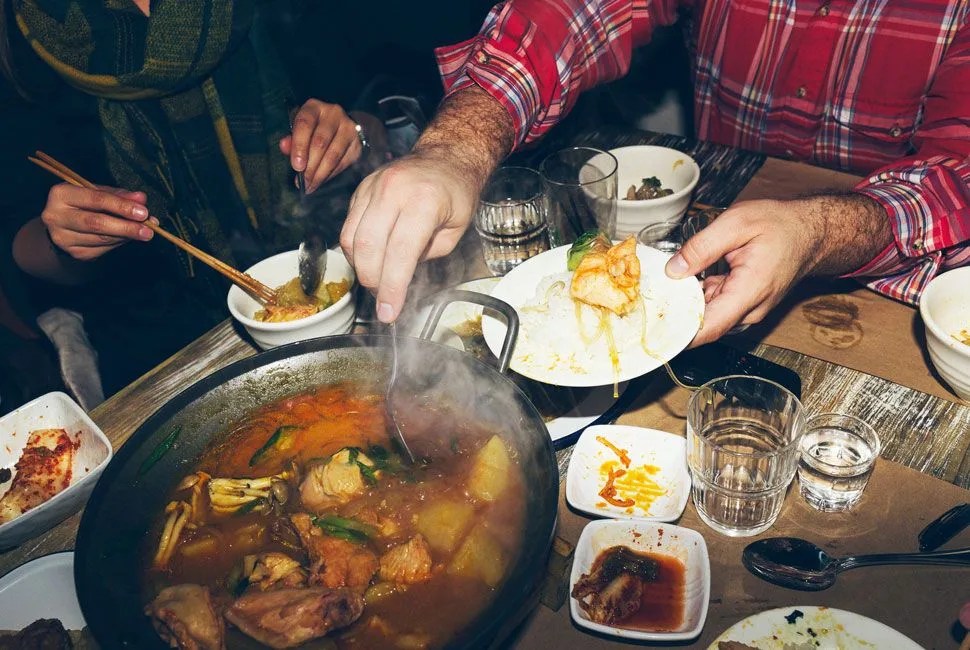 Yelp-Dinner-Gear-Patrol-Ambiance