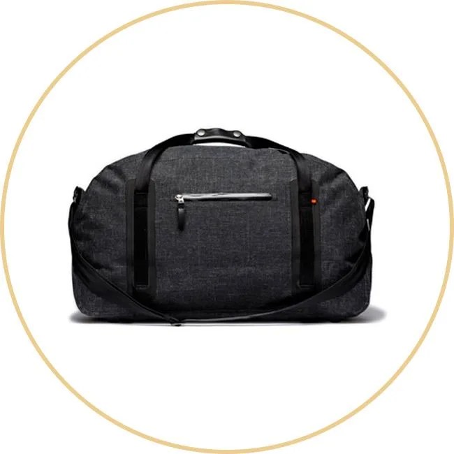 adventurer-17-Gifts-Xmas-Gear-Patrol-swims-duffle