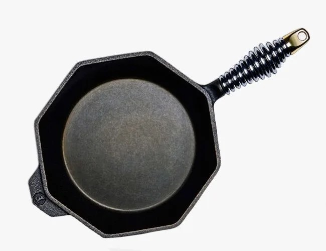 best-cast-iron-kitchen-tool-gear-patrol-skillet