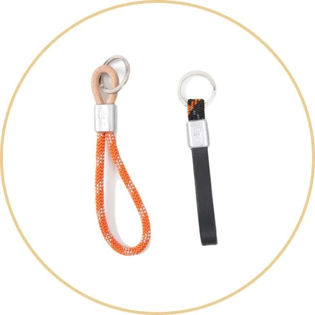 driver-xmas-gear-patrol-straps