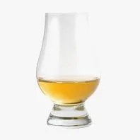 stocking-stuffer-Gear-Patrol-moxologist-scotch-whiskey-glass