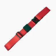 stocking-stuffer-Gear-Patrol-traveler-strap