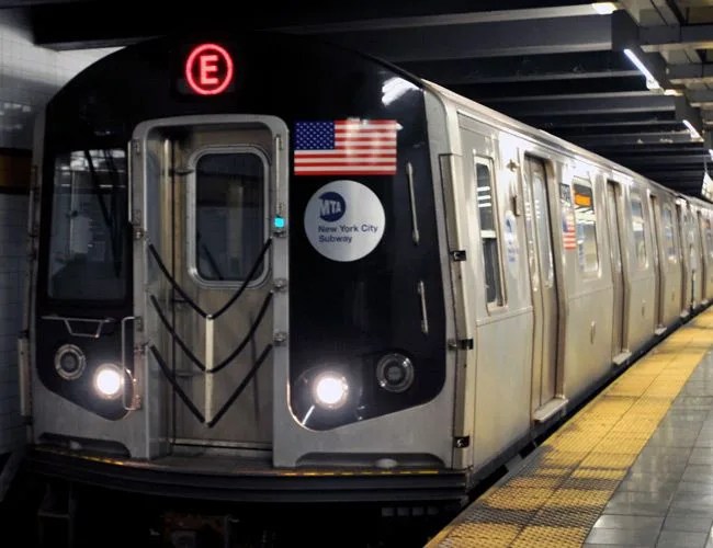 TWITS-gear-patrol-subway-wifi