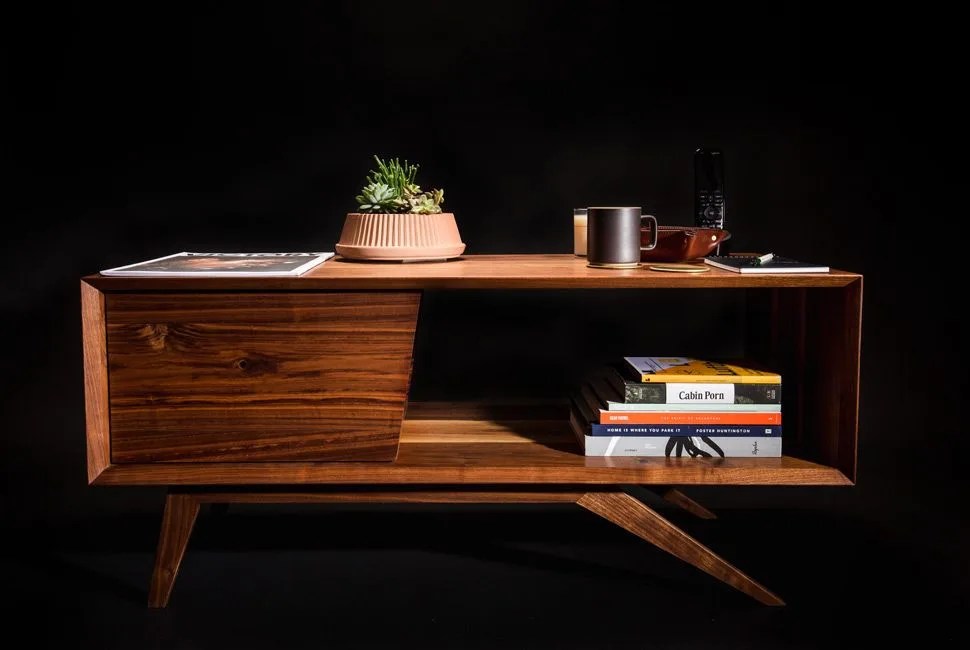 Ultimate-Coffee-Table-Gear-Patrol-Table