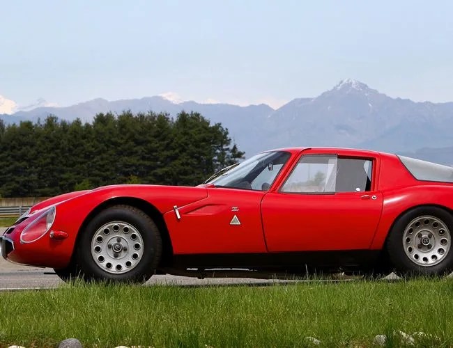 alfa-romeo_giulia_Gear-Patrol