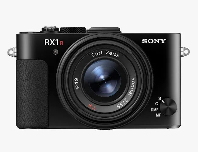 documenting-adventure-gear-patrol-rx1r