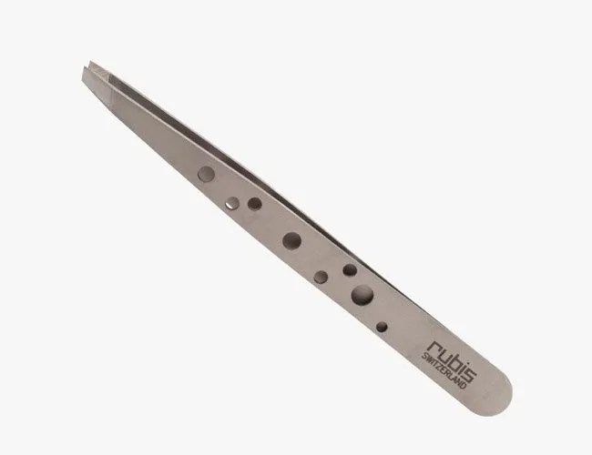 grooming-tools-gear-patrol-tweezers