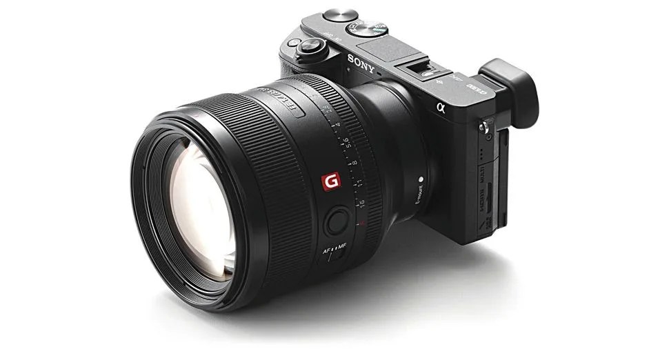 Sony-G-Master-Lenses-Gear-Patrol-Ambiance