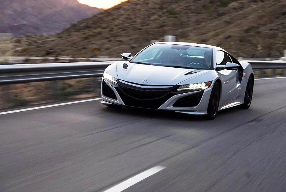 acura-nsx-gear-patrol-slide-1