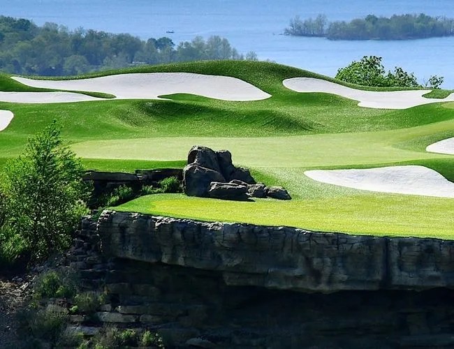 short-courses-gear-patrol-top-of-the-rock