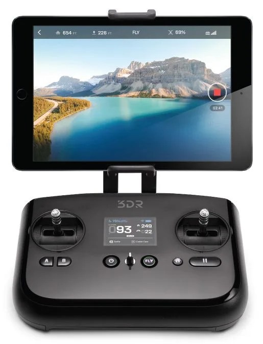 solo-drone-controller-gear-patrol