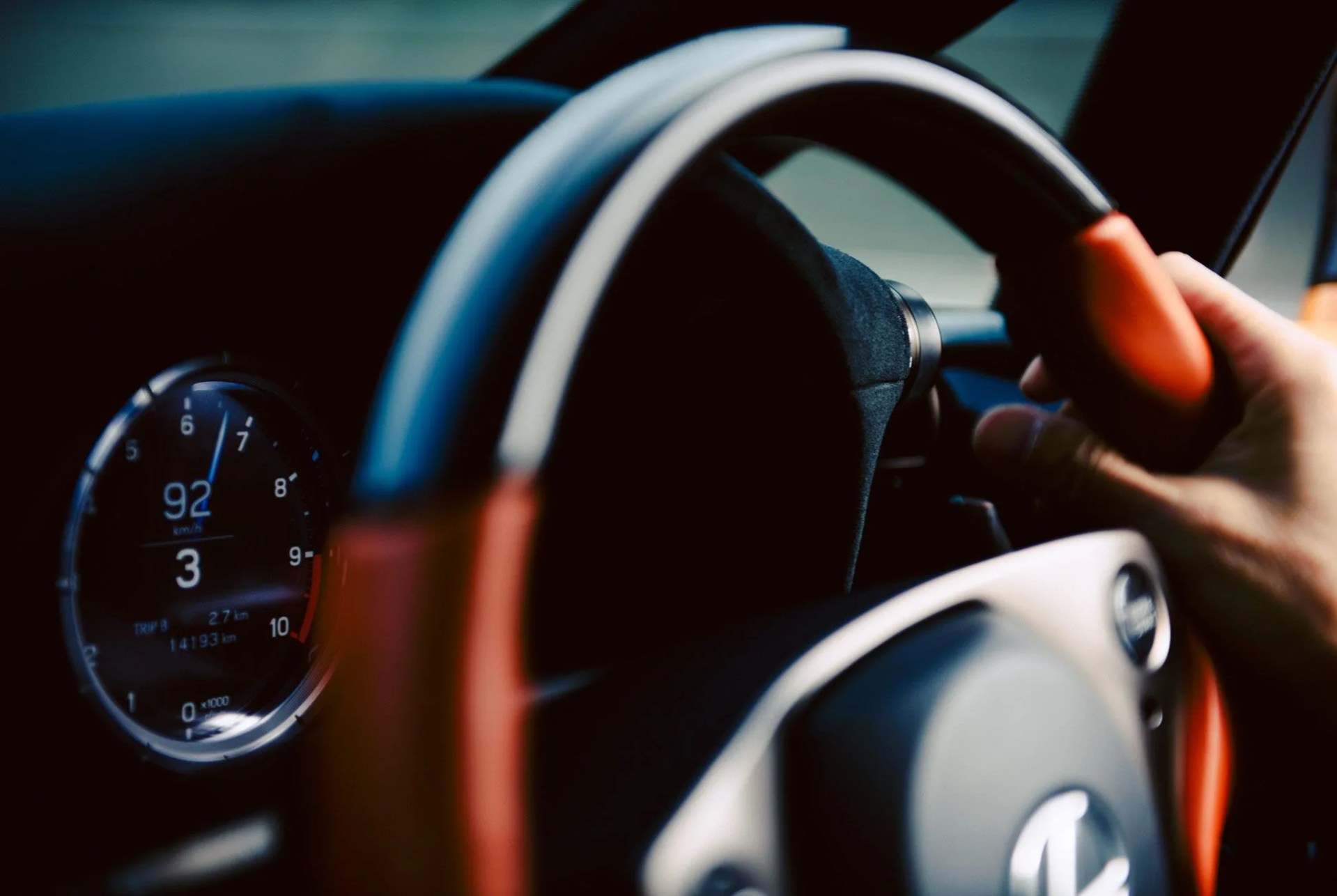 Lexus-LFA-Gear-Patrol-Slide-6