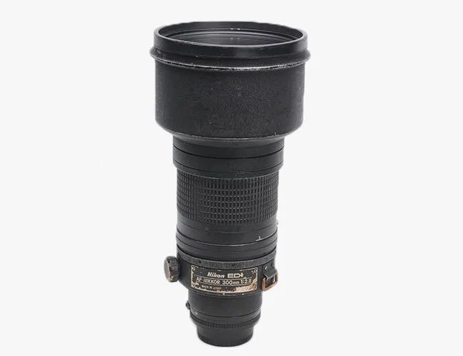 Nikon-300-28-Gear-Patrol