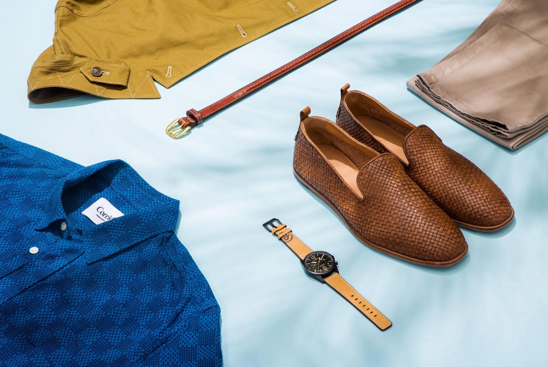 Tropical-Vacation-Duffel-Gear-Patrol-Town