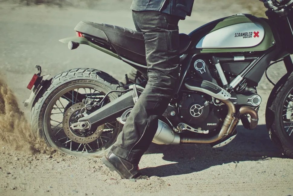 gear-patrol-aether-moto-apparel-lead-full