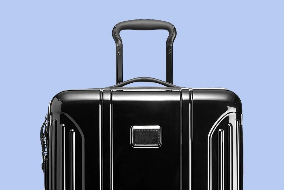 gear-patrol-weekend-deals-tumi-lead-full