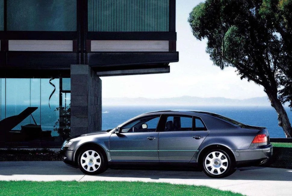 Future-Classic-Cars-Gear-Patrol-Phaeton
