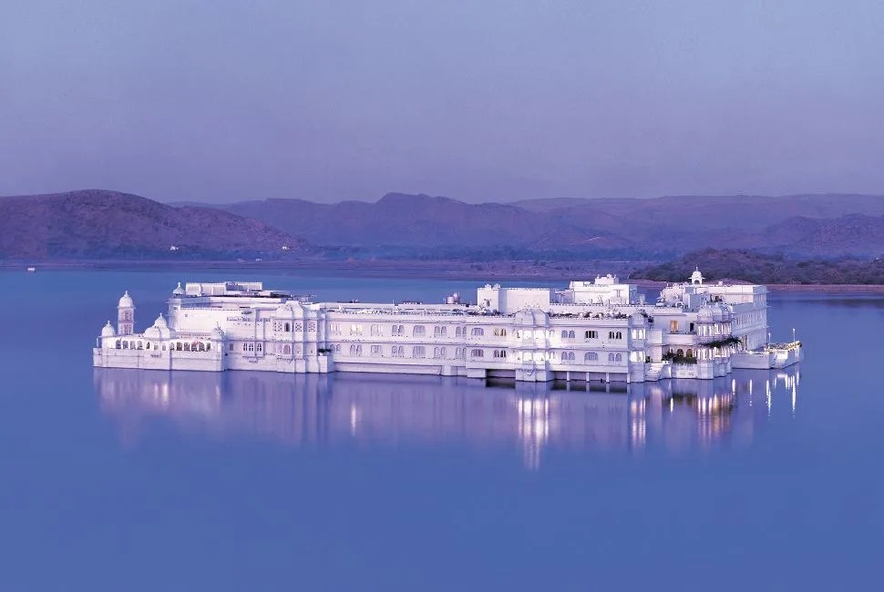 gear-patrol-hotel-taj