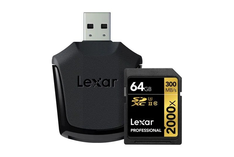 honeymoon-cameras-gear-patrol-lexar